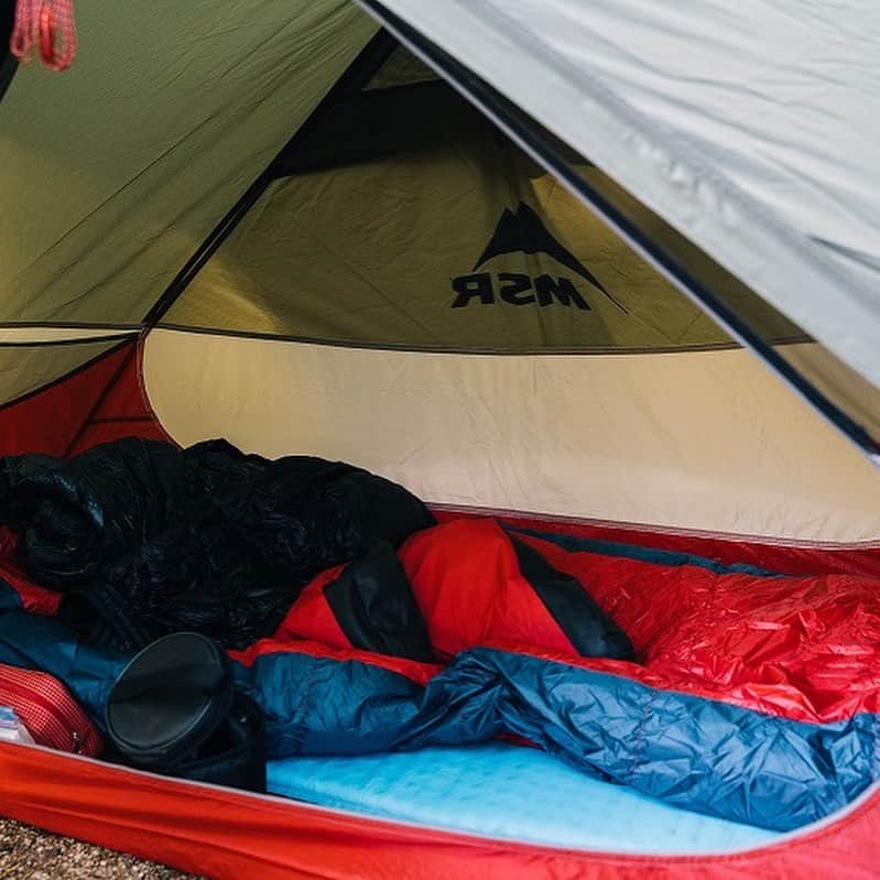 キャンプ情報サイト［ランタン］さんのインスタグラム写真 - (キャンプ情報サイト［ランタン］Instagram)「CAMP SMILE STYLE ／ 静かな自然を独り占め ゆっくり過ごす休日キャンプ ＼ いろんなキャンパーのキャンプスタイルを現地取材と一般キャンパーからの投稿で数多く掲載してます。 . . 詳しくは @lantern.camp webサイトをご覧ください . . #camp #camping #outdoor #travel #trip #lantern_smile #nature #キャンプ #キャンプ用品 #キャンプギア #アウトドア #テント #自然 #旅行 #キャンプ初心者  #キャンプ好きな人と繋がりたい #camper #外遊び #LANTERN #キャンプレイアウト #秋キャンプ #冬キャンプ #MSR #かぶとの森テラス #ソロキャンプ #ソロキャン #ソロキャンプ用品 #ソロキャンプへの道」12月24日 20時00分 - lantern.camp