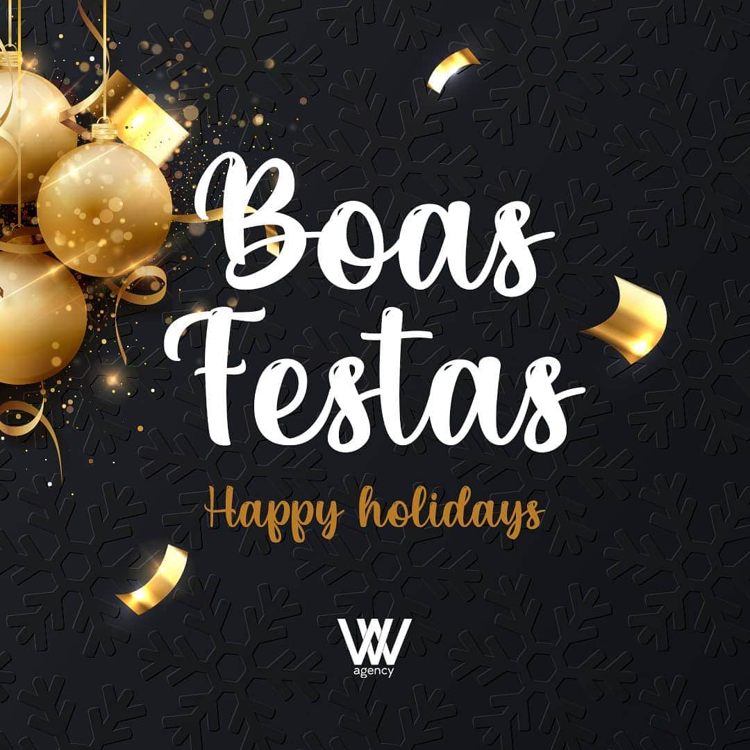 ウィリアンのインスタグラム：「Boas festas a todos! Muita paz e saúde! Deus abençoe todos vocês. 🙏🏾  Happy holidays to all!  I wish you peace and health! God bless you all. 🙏🏾  #boasfestas #happyholidays #natal #christmas」