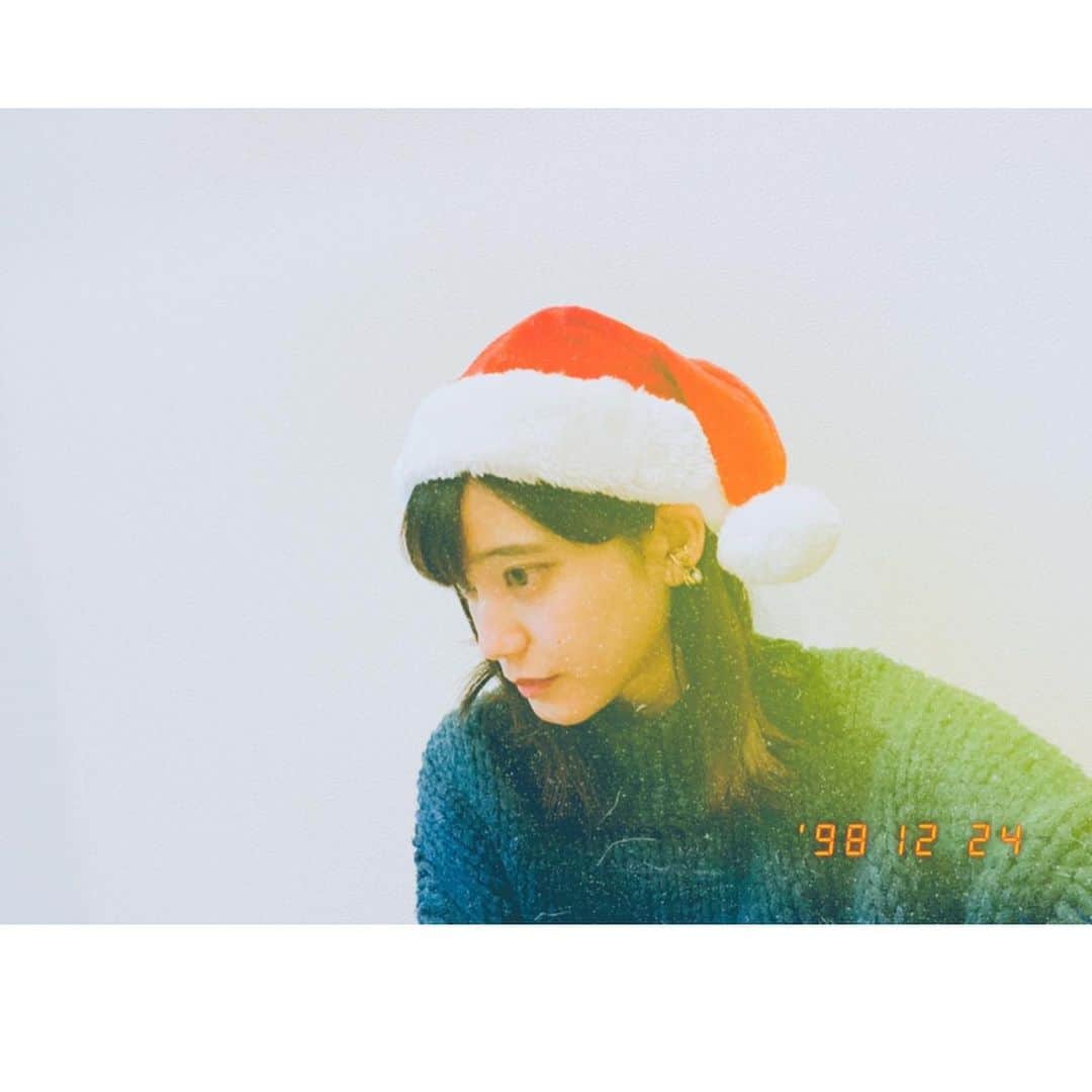山崎紘菜さんのインスタグラム写真 - (山崎紘菜Instagram)「🎅🎅🎅 Happy Holidays🎄🎁⛄️✨ . めりーくりすますいぶ。 #アプリで1998年にワープしちゃうので #だれか解決法教えてください。」12月24日 20時08分 - hirona_yamazaki