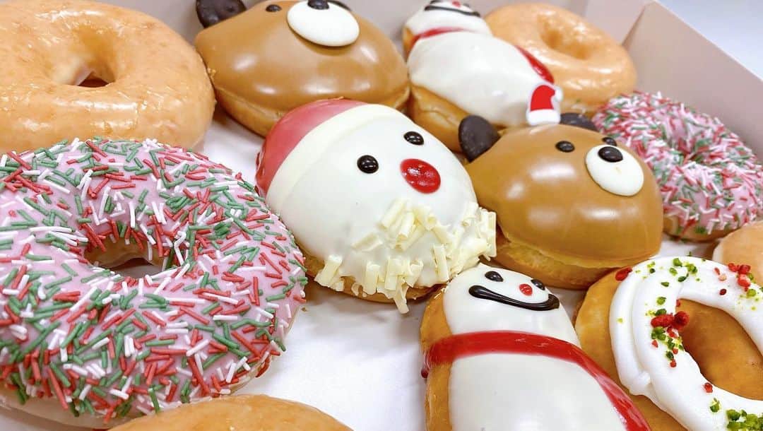 のインスタグラム：「きょうのコメンテーター#田中雅美 さんからの差し入れ🍩おかげさまで打合せルームのテンション上がりました。いろいろ大変な一年ですが、何はともあれ#メリークリスマス 🎄 #メーテレアップ #アップは午後3時40分から #アップの特集は午後6時15分から #アナウンサー #鈴木しおり #石神愛子 #上坂嵩 #島津咲苗 #倉橋友和 #気象予報士 #山田修作 #冨永幸 #merrychristmas #christmas」