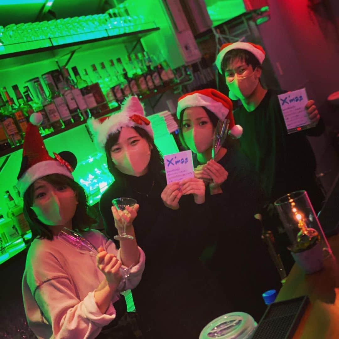 松隈ケンタのインスタグラム：「お待ちしております！  #バーガルディロックス」