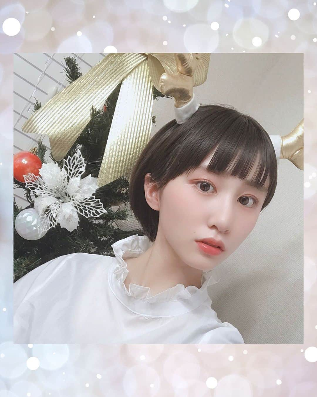 ８２１（ハニー）さんのインスタグラム写真 - (８２１（ハニー）Instagram)「821CAM📸- #selfieshot ✨#YURINA  🎁🎂🎄Christmas Eve🎄💝🎉  #821honey #H821 #821 #ユリナ #WHO #CallMyName #japanesegirl #girlgroup #girlband #selfie #xmas #christmas #クリスマス #クリスマスイブ #クリスマスツリー #トナカイコス #フリルネックブラウス #메이크 #데일리메이크업 #패션 #오오티디 #팔로미 #메이크업 #행운 #성지 #가을」12月24日 20時25分 - 821honey_official