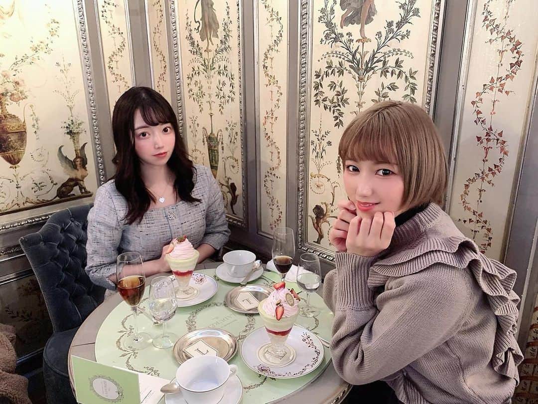 のインスタグラム：「今年もうのちゃん @unoyui15  と クリスマスディナーした🎅🏻🎄💕 来年もこの2人かな🤔！？ . #クリスマス #クリスマスディナー  #東京グルメ #銀座 #アイドル #xmas #christmas #dinner  #japanesegirl #japanesefood  #ginza #model #idol」