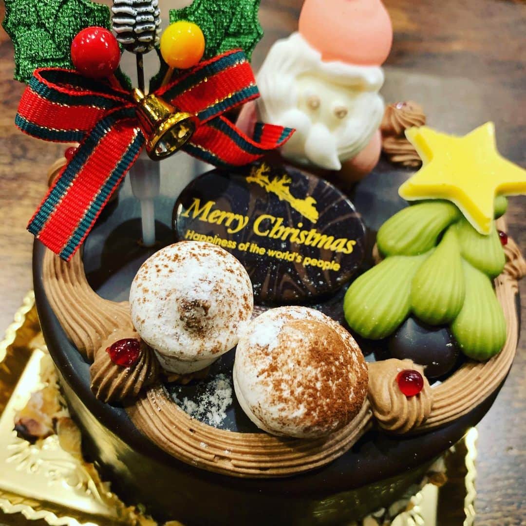 ケイ・グラントのインスタグラム：「メリクリ🎄🎁」