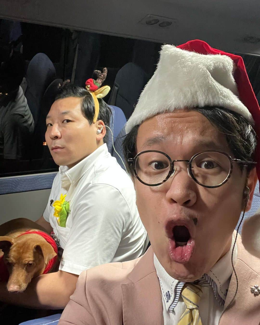 きむちゃんのインスタグラム：「たくさんの誕生日メッセージありがとうございます！33歳なりました。  #メリークリスマスイブ #クリスマスイブ生まれ #あるあるは #誕生日とクリスマスプレゼントが一緒 #極薄あるあるをお楽しみください」
