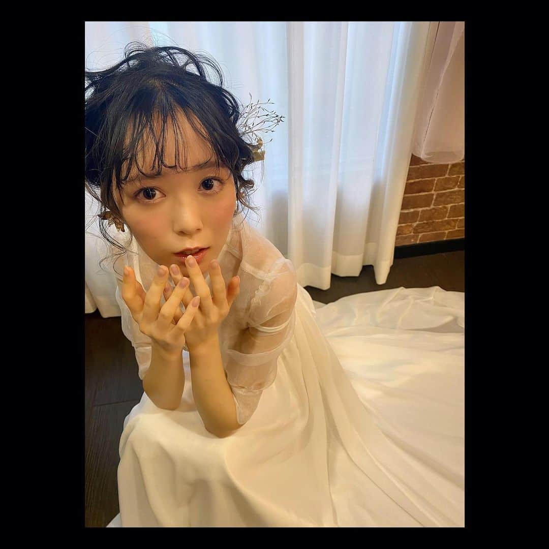 uyuのインスタグラム：「友達がヘアメイクやってくれたの。 可愛いでしょ。 明日は違うバージョン載せようかな。」