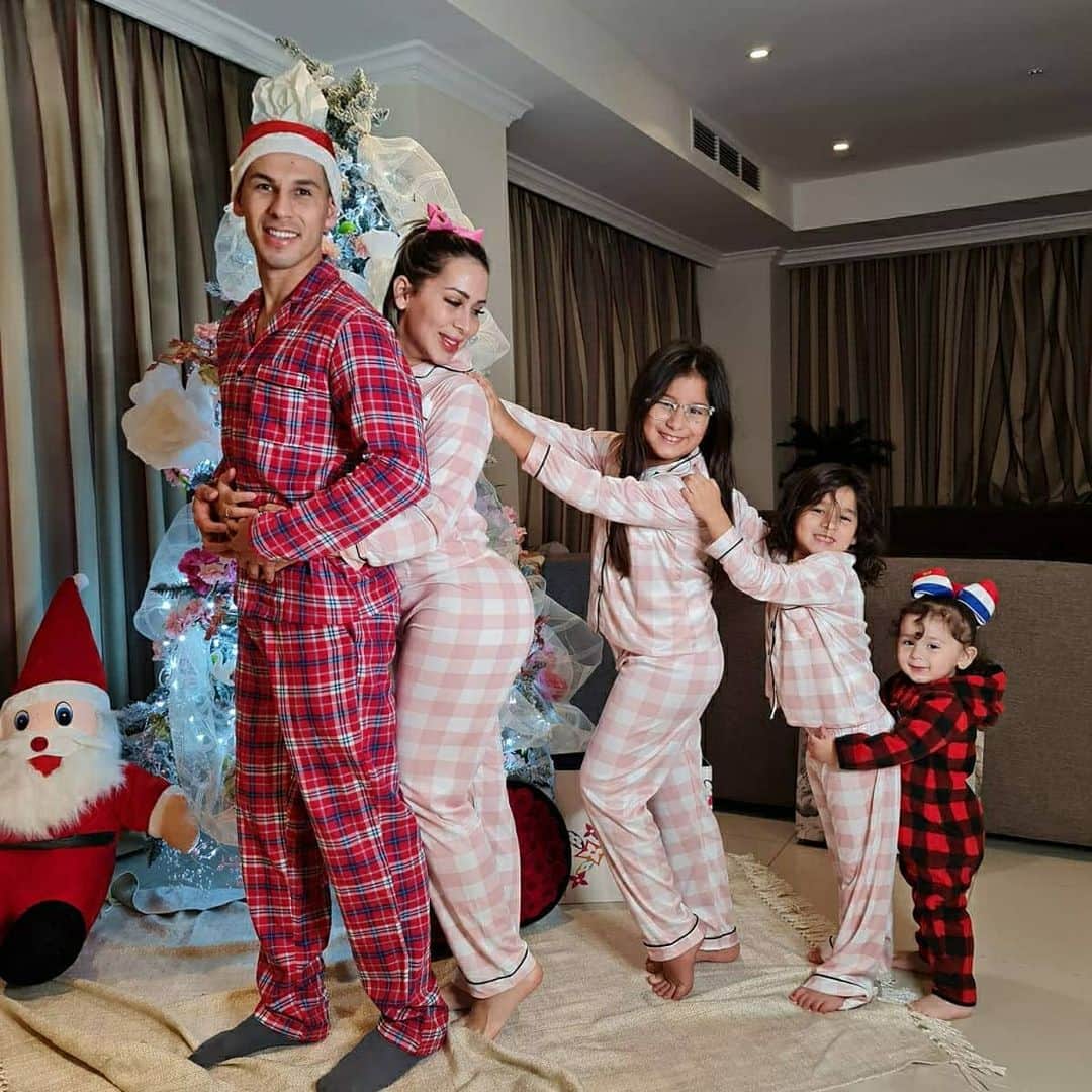 エルナン・ペレスのインスタグラム：「Una navidad llena de paz y amor, Una navidad diferente, Una navidad de reflexión #feliznavidad #qatar #thepearl」