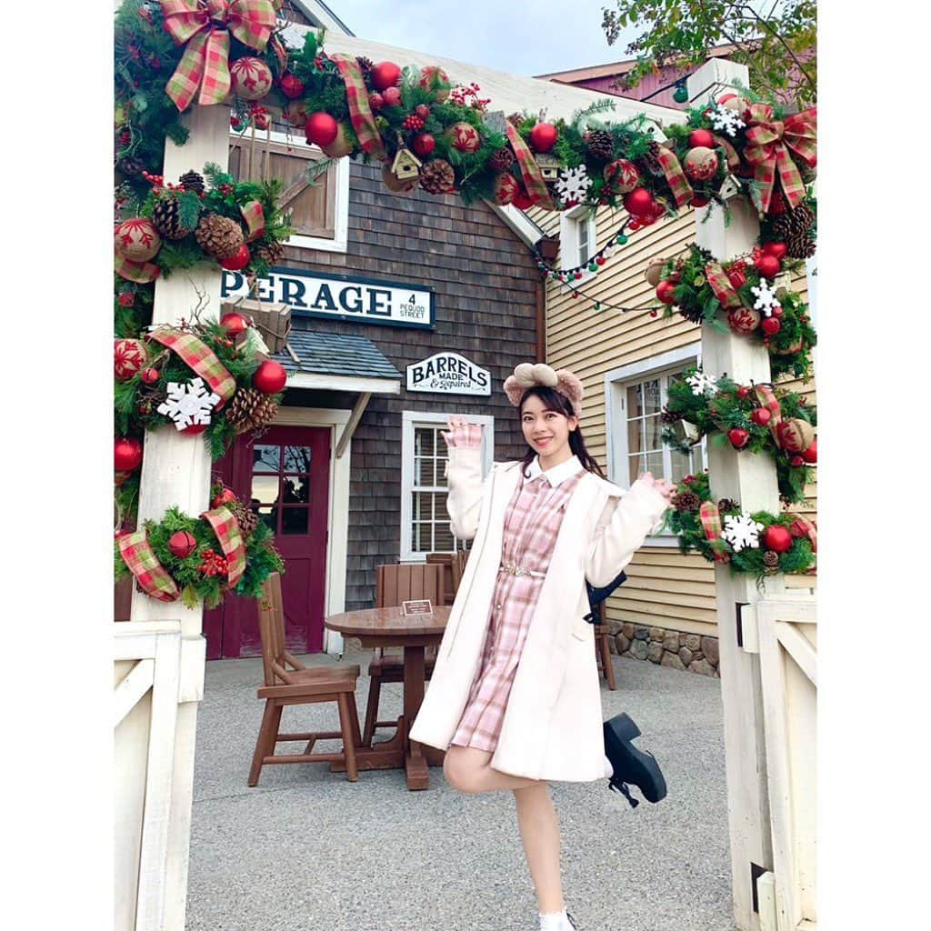 平岡映美さんのインスタグラム写真 - (平岡映美Instagram)「クリスマスイヴ☺️🎄 皆さまに幸せなことがたくさんありますように♡ ⭐︎ 今年は大人しく…過去写真です。　 お家クリスマス、楽しみましょう✨ ⭐︎ #おうちでクリスマス  #プラチナムクリスマス  #平岡映美　#平岡明純　 #感謝」12月24日 21時49分 - eimi_hiraoka_official