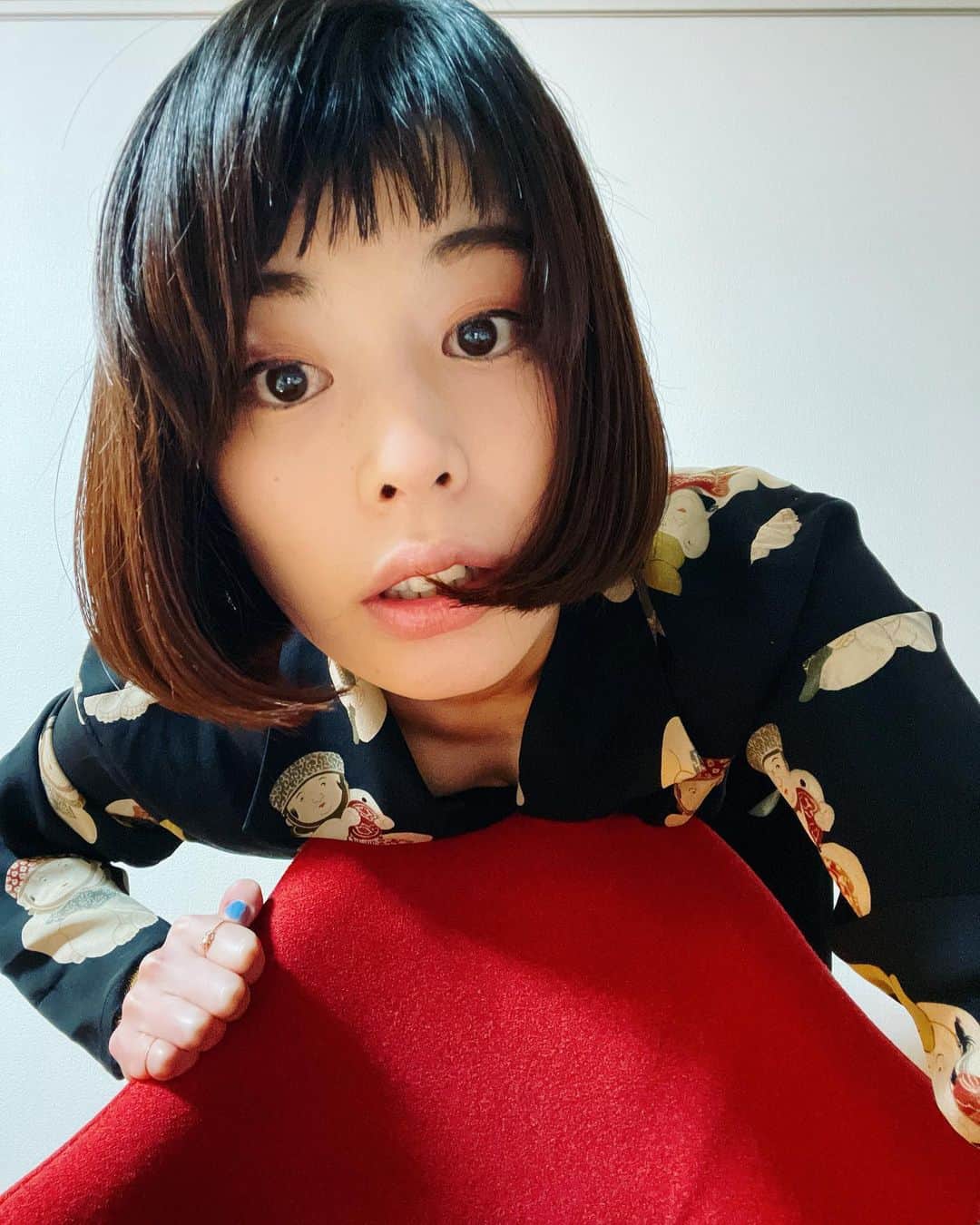 ほな・いこかのインスタグラム：「メリー…クリスマス…？」