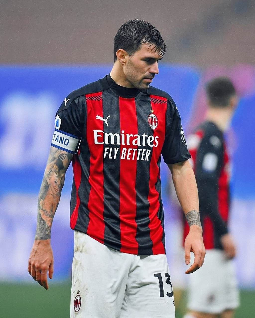 アレッシオ・ロマニョーリのインスタグラム：「Volevamo la vittoria per chiudere al meglio un anno difficile. Grazie a chi è sempre dalla nostra parte, ama questa squadra, soffre e gioisce con noi. Speriamo si torni presto alla normalità per avervi vicini, allo stadio: per combattere insieme! ❤️🖤」
