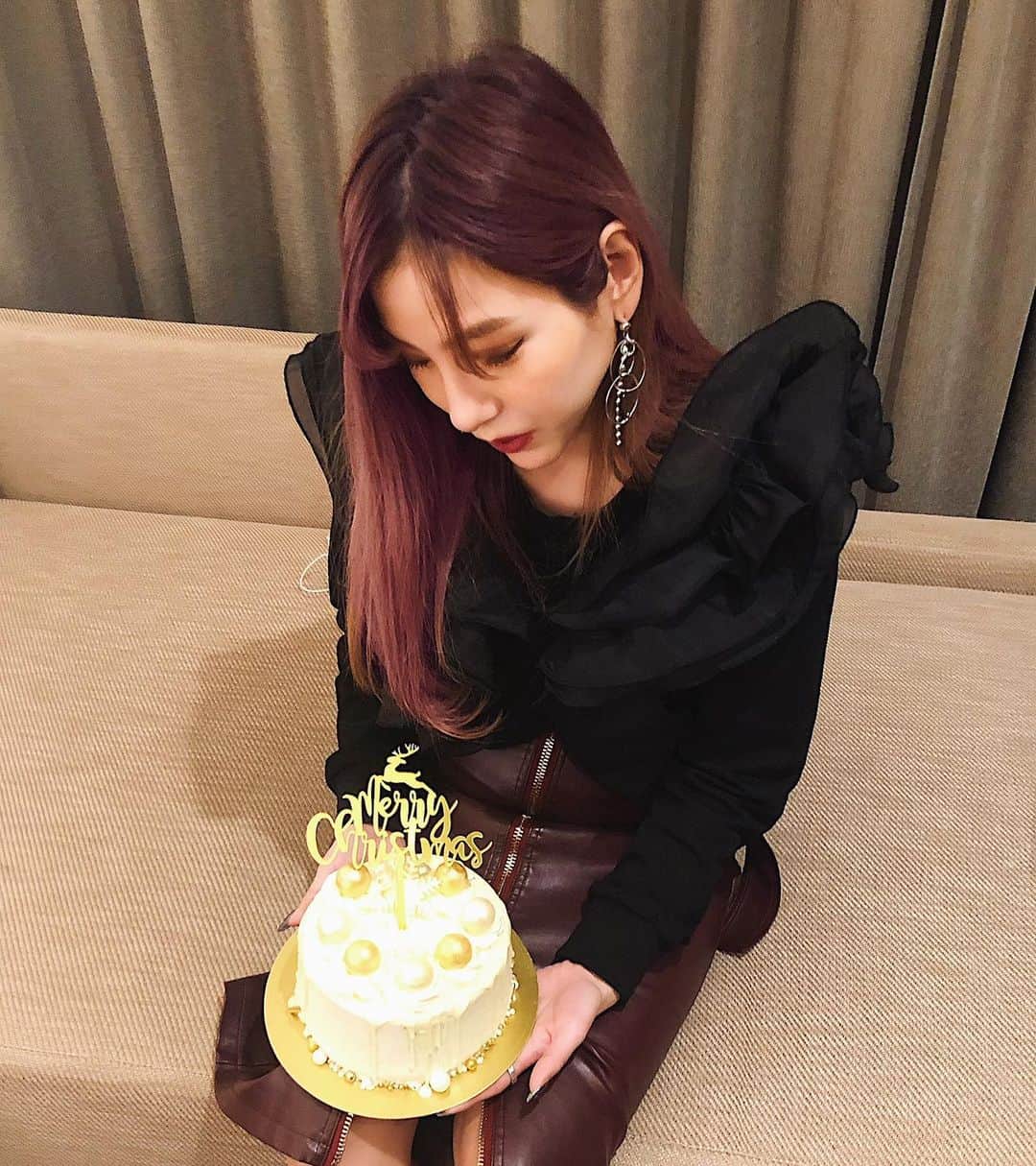 MIOのインスタグラム：「Merry Christmas 🎄🎅」