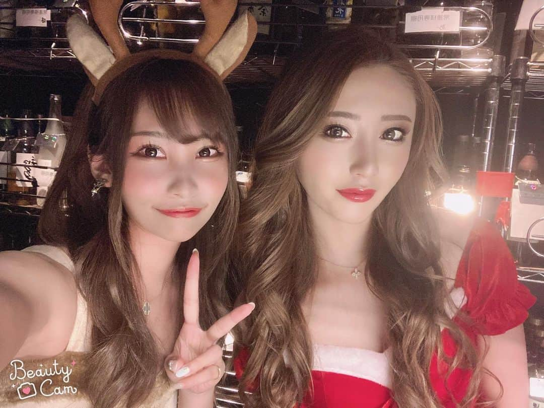 椿美羽さんのインスタグラム写真 - (椿美羽Instagram)「あみなさんたさん❤ かわええ❤  #美人茶屋 #シャンパン #キャバキャバ #lynomi #LINEライブ #新宿 #歌舞伎町 #キャバ嬢 #キャバドレス #ヘアメ #happy #ライブ配信 #歌舞伎 #キャバ #ショット #六本木 #美人茶屋新宿美羽 #andy #成瀬心美 #佐野ひなこ #ミナミ #アイドル #ハロプロ #渋谷 #カラコン #ロリ #メンヘラ #ティックトック」12月24日 22時40分 - miu.tsubaki