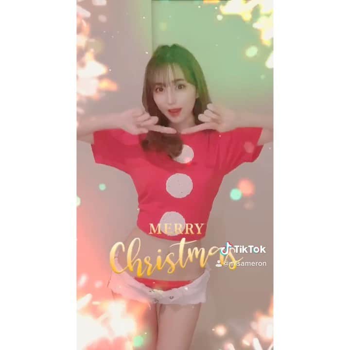 堀尾実咲のインスタグラム：「TikTokにお許しをもらえなかった サンタさんダンス🎅ぴえん  こちらに載せておく🎄  TikTokには別のコスチュームの 許されたサンタさんver 載せてるよ☺️www  #christmas #クリスマス #ラストクリスマス #tiktok」