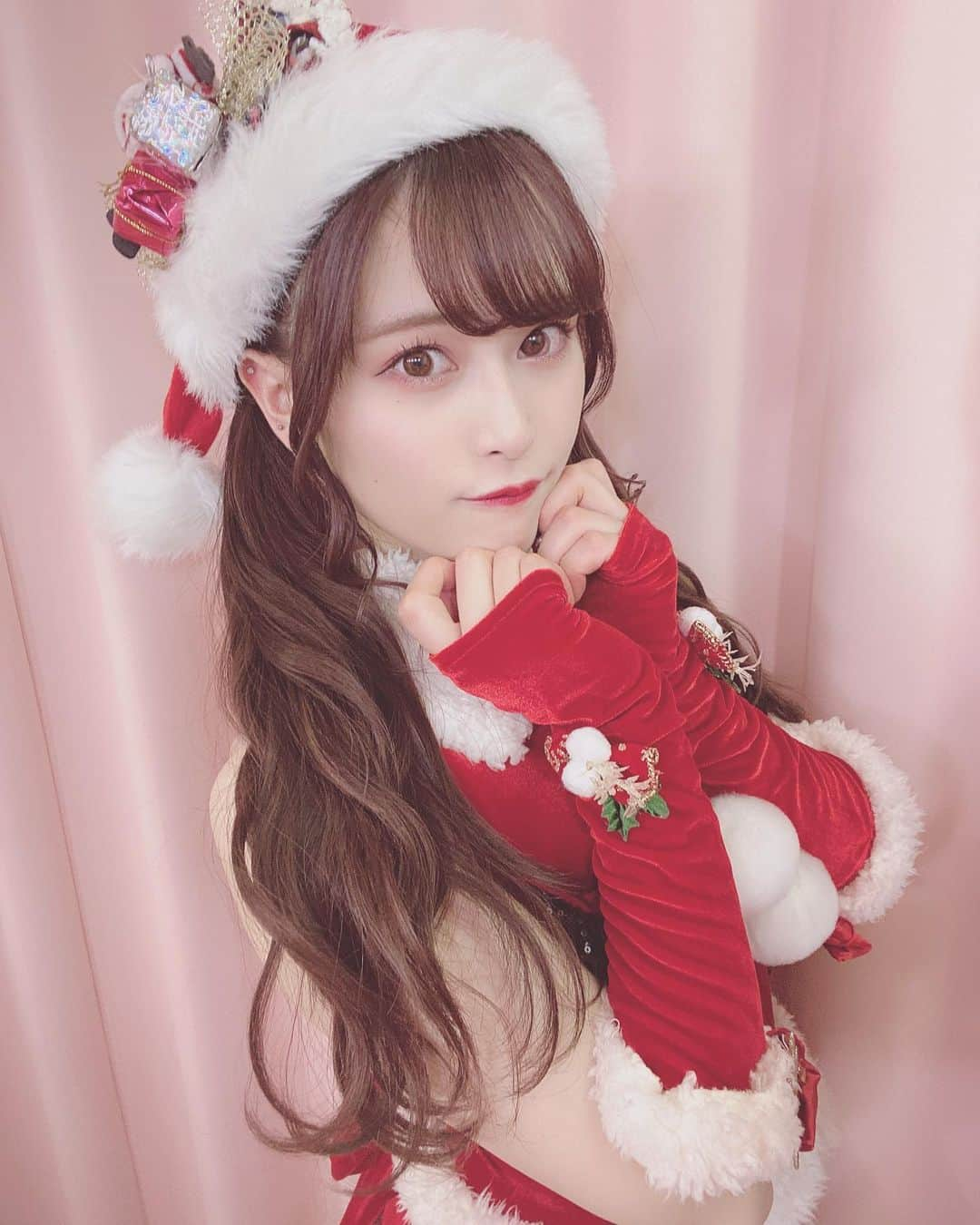 田北香世子さんのインスタグラム写真 - (田北香世子Instagram)「メリメリクリスマスイブ❤️🎄🧑‍🎄 サンタさん衣装着られて嬉しい〜🥰🥰 #クリスマスイブ #サンタコス #akb衣装」12月24日 23時04分 - kayoko_takita