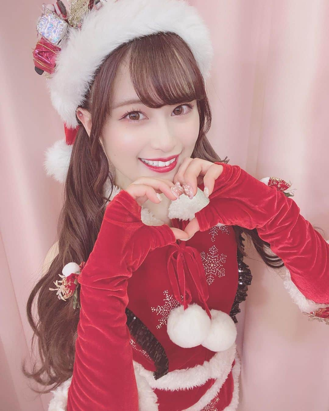 田北香世子さんのインスタグラム写真 - (田北香世子Instagram)「メリメリクリスマスイブ❤️🎄🧑‍🎄 サンタさん衣装着られて嬉しい〜🥰🥰 #クリスマスイブ #サンタコス #akb衣装」12月24日 23時04分 - kayoko_takita