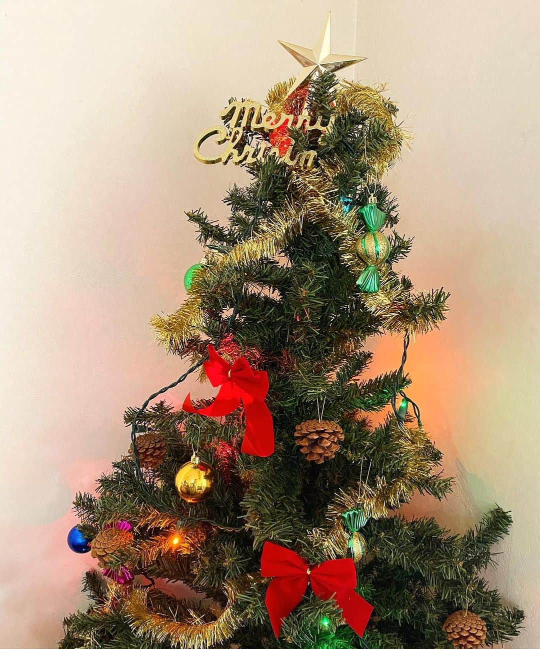 今田美奈さんのインスタグラム写真 - (今田美奈Instagram)「Merry christmas🎄🎁⸝⸝⸝ . 今年もサンタさんになれました 毎年、サンタなれるのなんだかんだ嬉しい。 . 暖かく良いクリスマスを…✨🎅 . . #merrychristmas#christmas」12月24日 23時15分 - _minaimd.j_