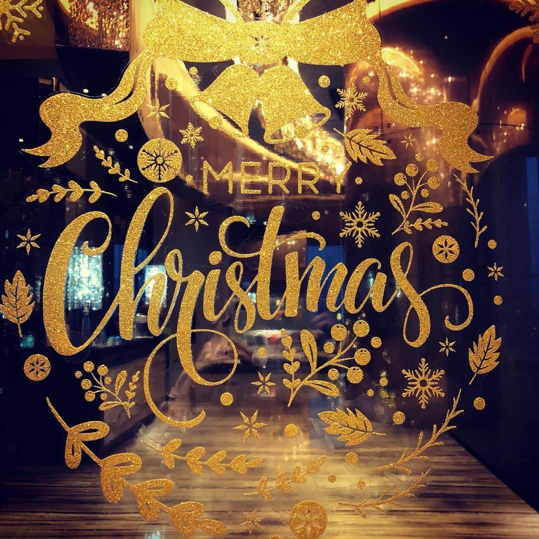 Liaさんのインスタグラム写真 - (LiaInstagram)「Merry Christmas🎄🎅❤️ 帰宅したら、すっかりクリスマス✨素敵なクリスマスを❤️❤️❤️ #merrychristmas #メリークリスマス #星に願いを  #聖夜 #wish #peace」12月24日 23時33分 - lia_vocalist