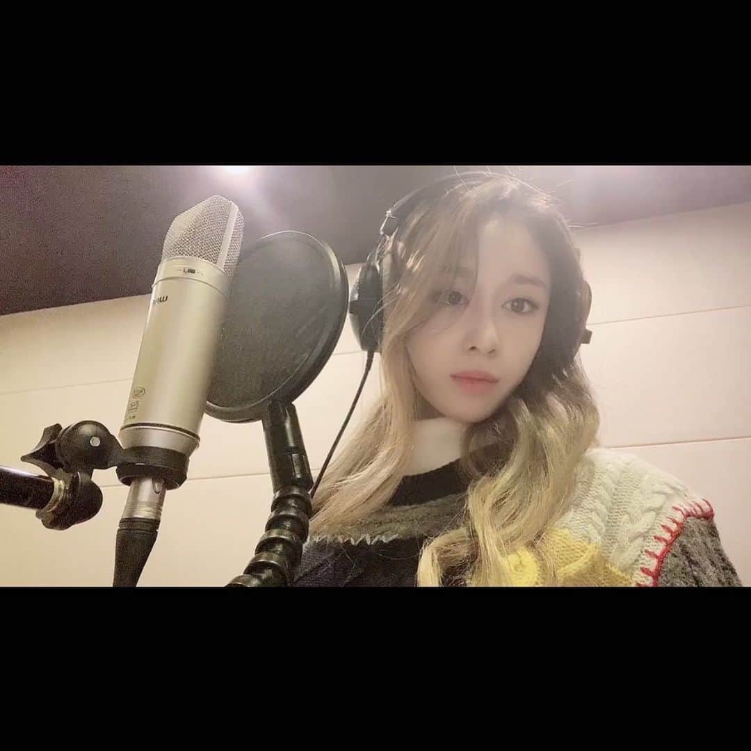 ジヨン のインスタグラム：「Merry Christmas🎄」