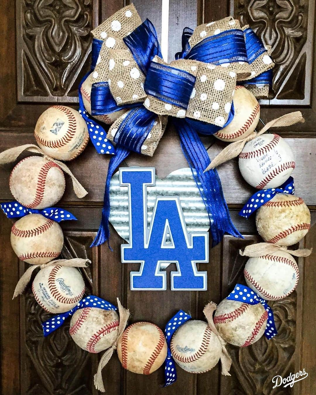 Los Angeles Dodgersさんのインスタグラム写真 - (Los Angeles DodgersInstagram)「Holiday season, but make it Dodger-themed.」12月25日 9時39分 - dodgers