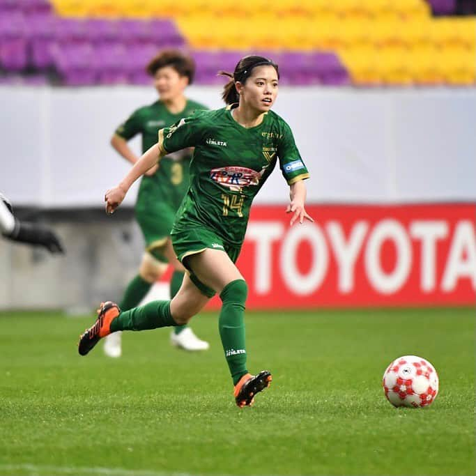 東京ヴェルディさんのインスタグラム写真 - (東京ヴェルディInstagram)「皇后杯 JFA 第42回全日本女子サッカー選手権大会 準決勝﻿ 日テレ・東京ヴェルディベレーザ 4-1 マイナビベガルタ仙台レディース﻿ ﻿ ﻿ 4連覇まで、あと１つ。﻿ ディフェンディングチャンピオンか―﻿ リーグチャンピオンか―﻿ 真の女王の座をかけて。﻿ ﻿ ﻿ #宮澤ひなた﻿ #清水梨紗﻿ #長谷川唯﻿ #遠藤純﻿ #村松智子﻿ #小林里歌子﻿ #beleza #ベレーザ﻿  #日テレベレーザ﻿  #日テレ東京ヴェルディベレーザ﻿  #東京﻿  #tokyo」12月25日 9時56分 - tokyo_verdy