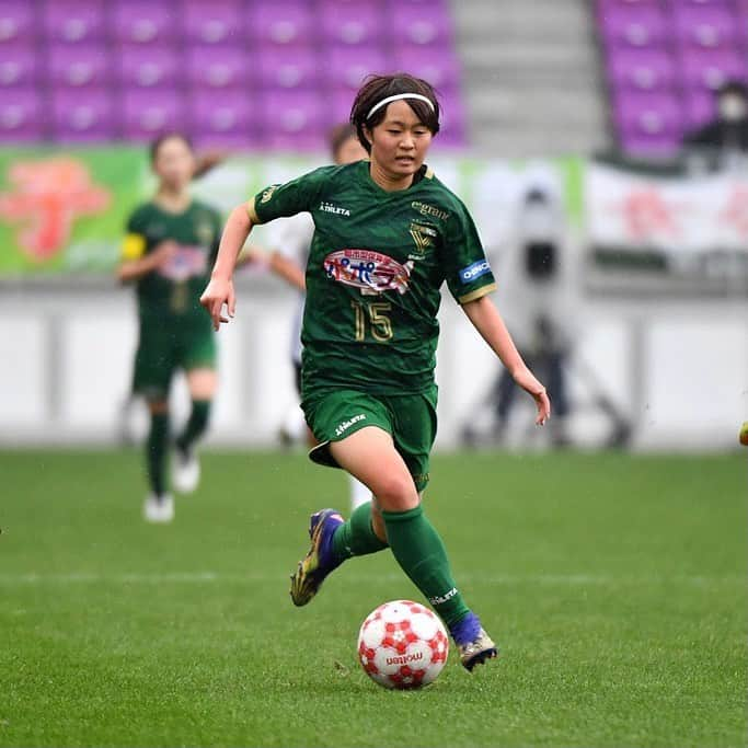 東京ヴェルディさんのインスタグラム写真 - (東京ヴェルディInstagram)「皇后杯 JFA 第42回全日本女子サッカー選手権大会 準決勝﻿ 日テレ・東京ヴェルディベレーザ 4-1 マイナビベガルタ仙台レディース﻿ ﻿ ﻿ 4連覇まで、あと１つ。﻿ ディフェンディングチャンピオンか―﻿ リーグチャンピオンか―﻿ 真の女王の座をかけて。﻿ ﻿ ﻿ #宮澤ひなた﻿ #清水梨紗﻿ #長谷川唯﻿ #遠藤純﻿ #村松智子﻿ #小林里歌子﻿ #beleza #ベレーザ﻿  #日テレベレーザ﻿  #日テレ東京ヴェルディベレーザ﻿  #東京﻿  #tokyo」12月25日 9時56分 - tokyo_verdy