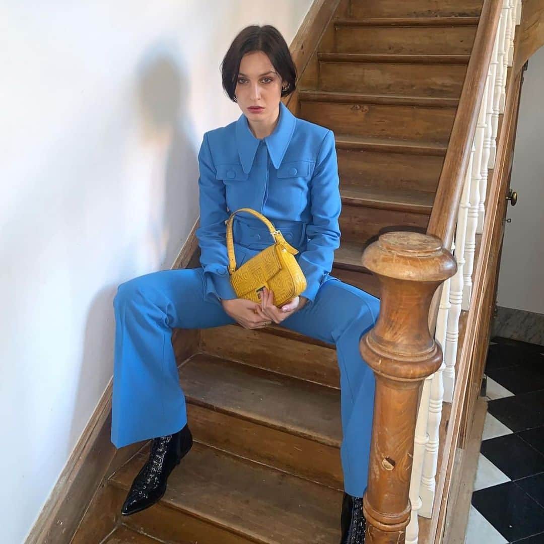 アリスマッコールのインスタグラム：「@elinehoyois giving us all the cool girl vibes #aliceMcCALL」