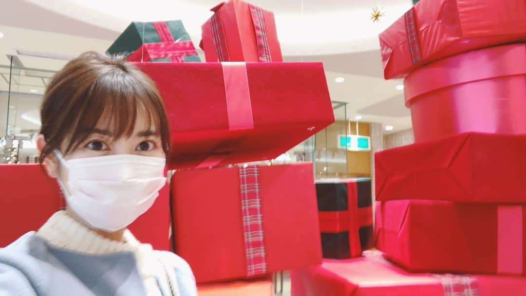 のインスタグラム：「メリークリスマス🎄🎁✨ 今年は引っ越し作業と仕事に追われ、バタバタのクリスマスを過ごしております（笑）移動中に写真を一枚。  #メリークリスマス🎄」
