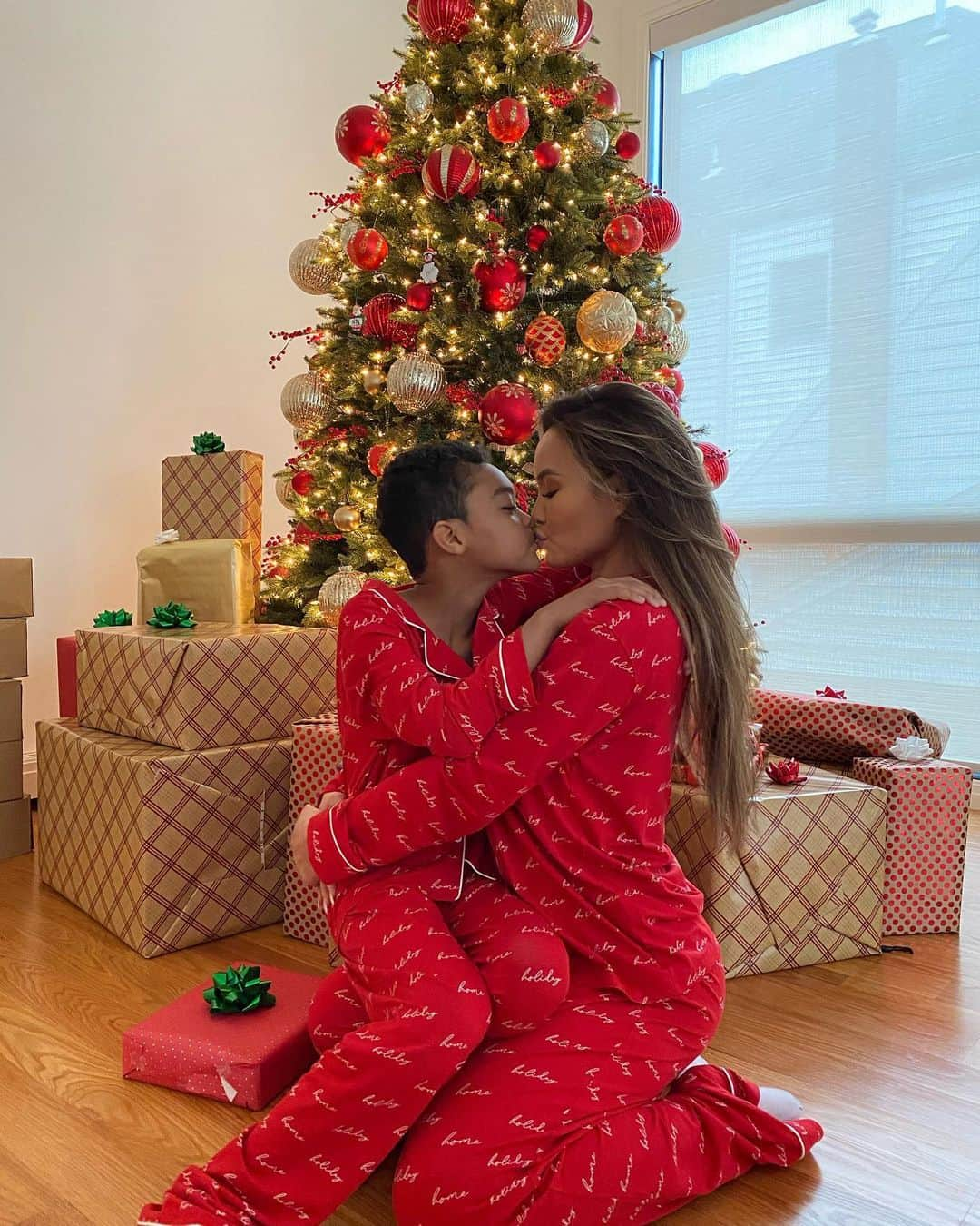 50セントさんのインスタグラム写真 - (50セントInstagram)「Merry Christmas, happy holidays try and enjoy every minute of it God bless. #bransoncognac #lecheminduroi」12月25日 10時01分 - 50cent