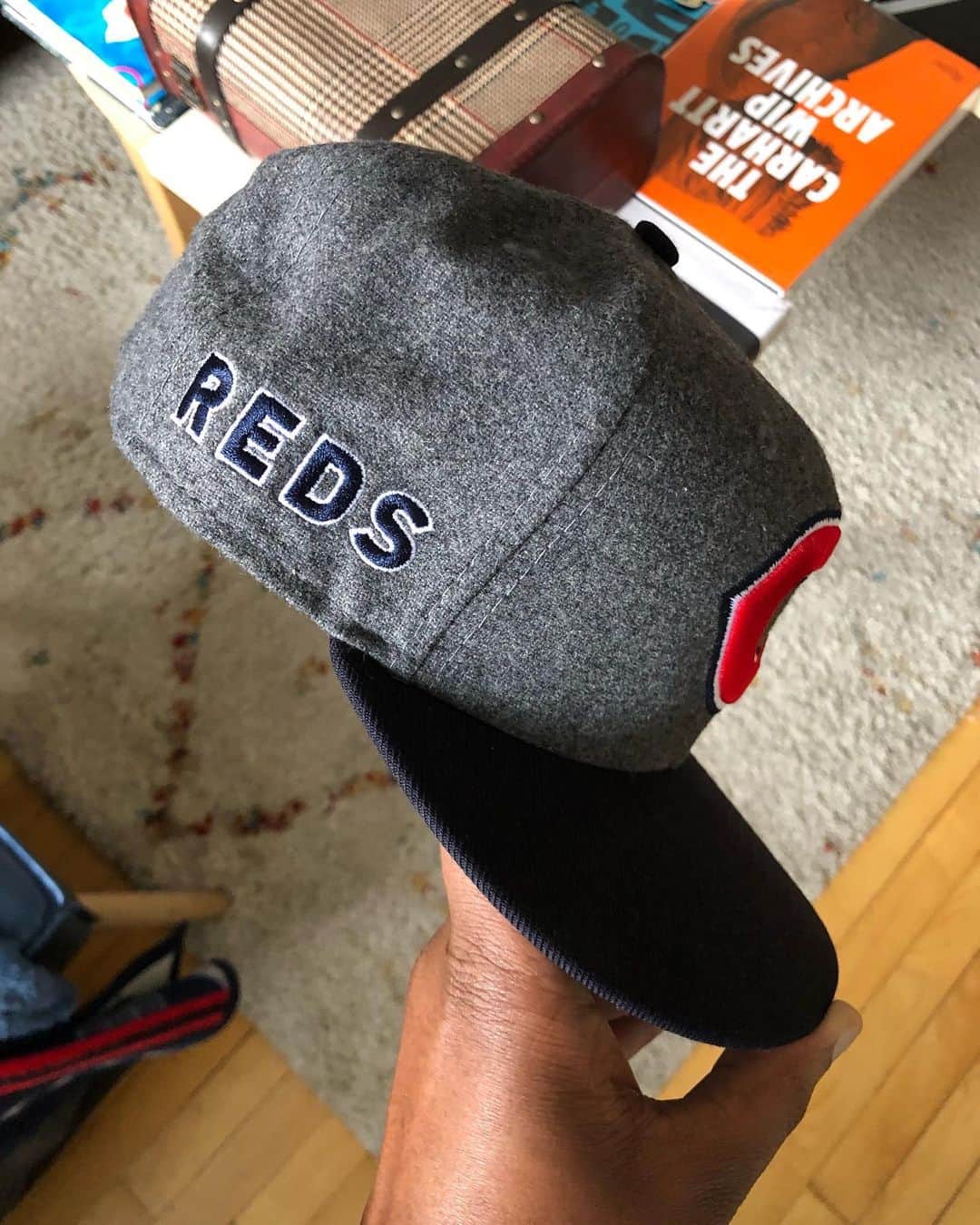 Mr. Tyさんのインスタグラム写真 - (Mr. TyInstagram)「Another fitted for the fam over @corporategotem! Dropped in some seldom seen 1934-1936 logos for this one! I wanted to capture that essence of that time period by using a grey wool melton crown and green under visor. MLB back hits tend to be inconsistent shape/design wise, so I’ve been having fun adding complimenting era logos as the back hit. This one is perfect for those colder days when you want to throw a fitted on. Available online now at corporategotem.com.   #fittednation #thatfittedmean #neweracap #weathersynergy #5950 #teamfitted #carharttwip #corporategotem」12月25日 10時02分 - regularolty