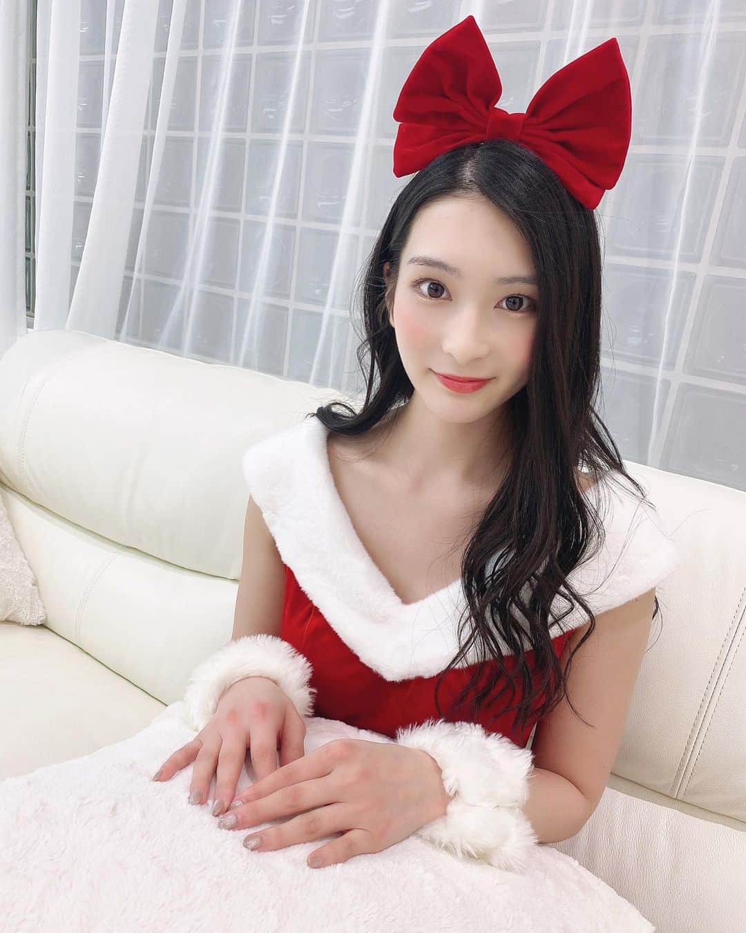本庄鈴さんのインスタグラム写真 - (本庄鈴Instagram)「・ ・ MerryXmas🎄 ・ ・ ・ #クリスマス #プレゼント #ファンの方 #シャンパン送ってくれました　#ありがとう #素敵なクリスマスを」12月25日 10時06分 - honjo_suzu