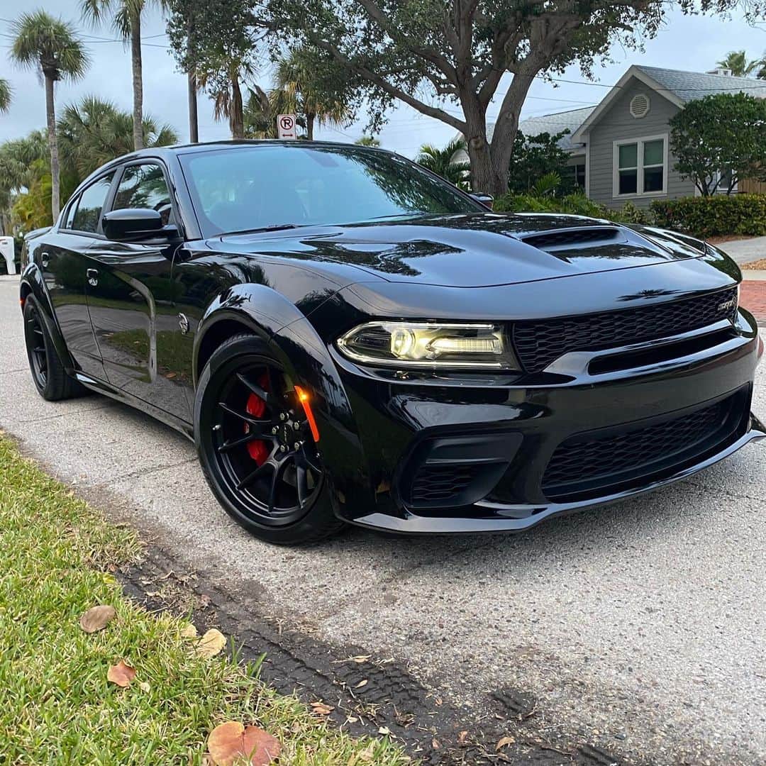 ハルク・ホーガンのインスタグラム：「Santa just brought me the new #Dodge Red Eye Wide Body brother MERRY CHRISTMAS BROTHER HH #mopar」