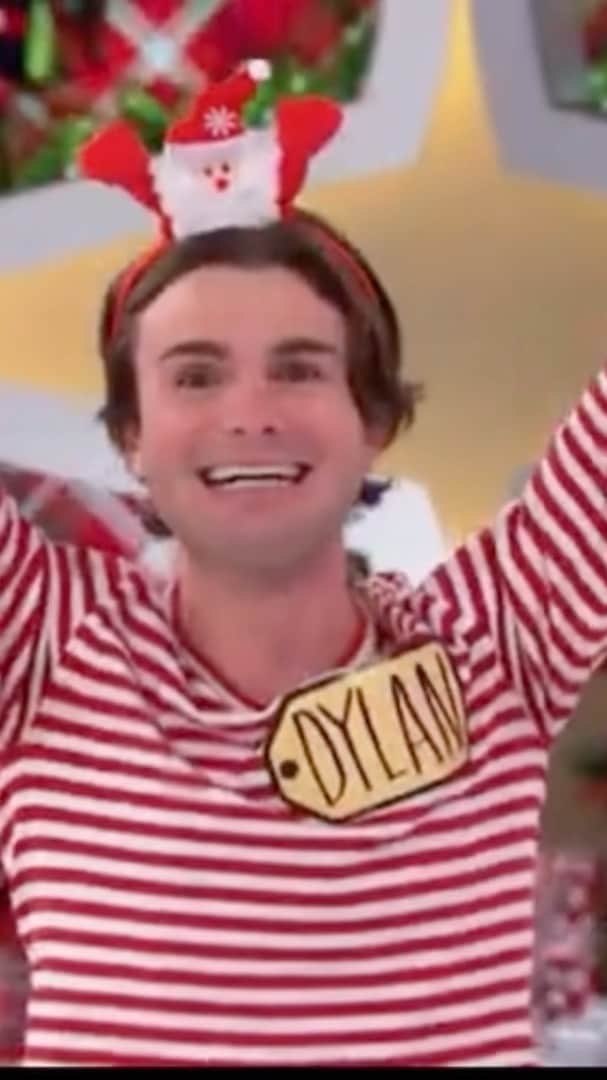 DYLAN MULVANEYのインスタグラム：「A literal COVID Christmas miracle. Share with someone who needs a little serotonin and watch til at least the unseen dance footage. *I don’t own rights, Property of CBS*」