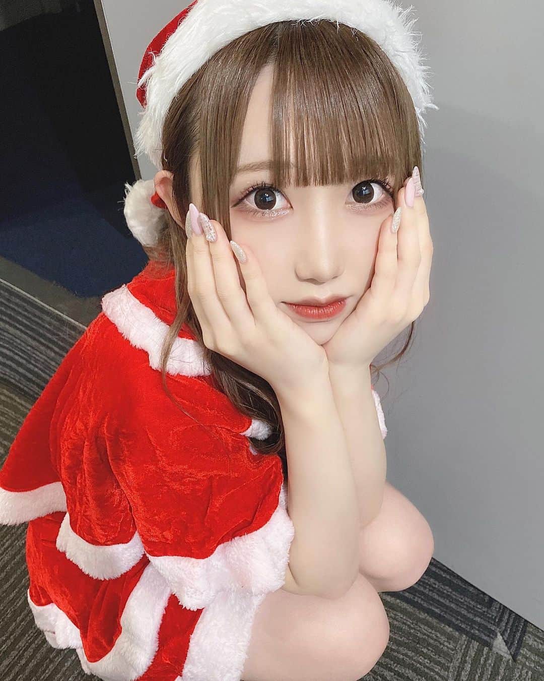 楠木しゅりさんのインスタグラム写真 - (楠木しゅりInstagram)「メリークリスマス 🎅🏻🎄」12月25日 1時43分 - kusunoki_shuri