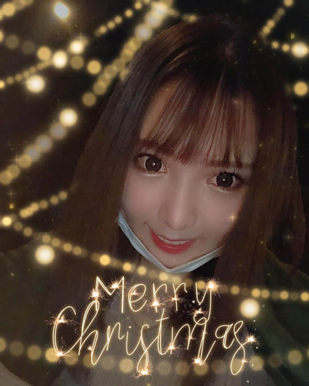 香坂紗梨のインスタグラム：「メリークリスマス🎄🎅🎁💖 美味しい🍗🍗🍗🌟  　#香坂紗梨 　#AV女優」