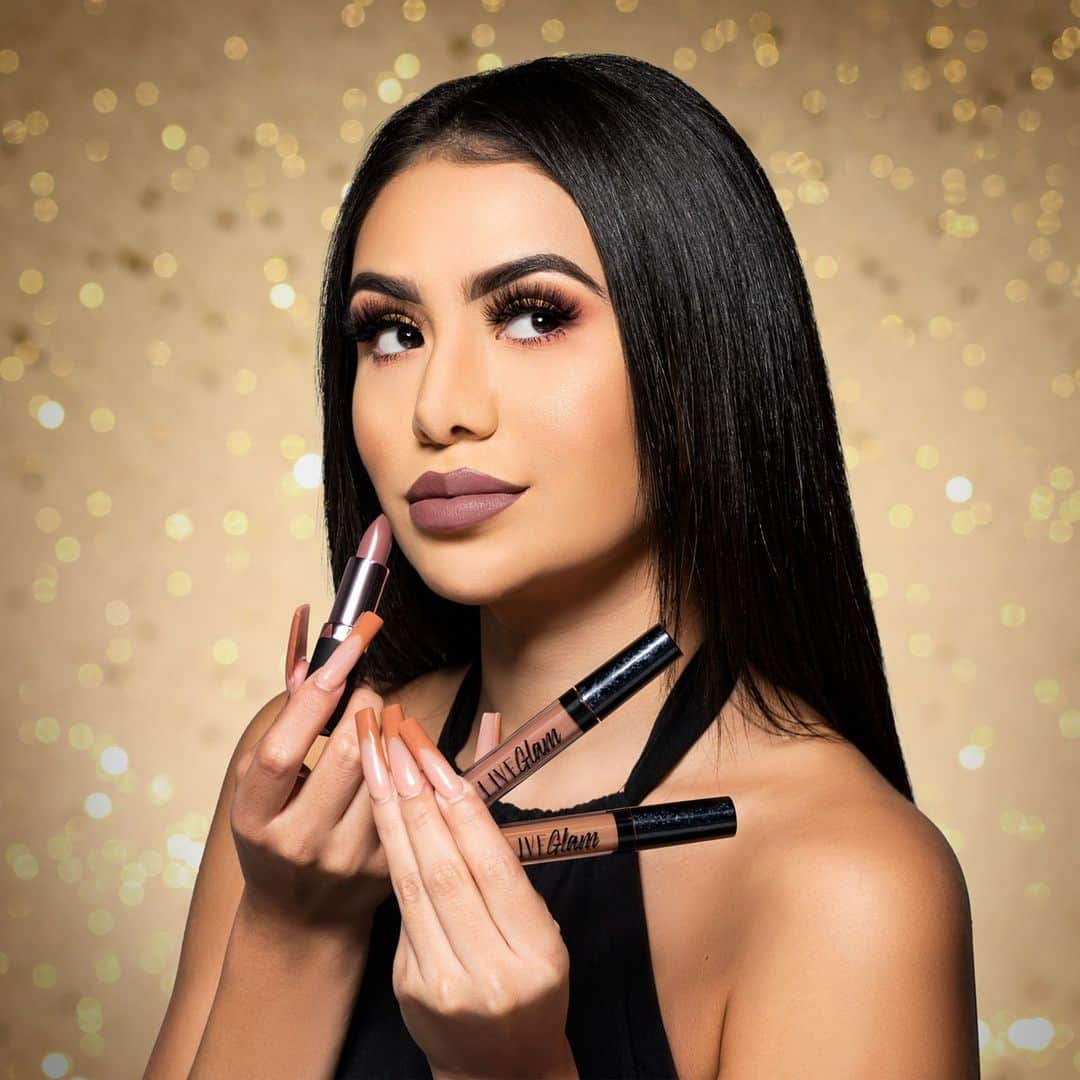LiveGlamのインスタグラム：「Get ready to slay 2021 with @marlenedizzle and our glamazing January Lippie Club collection✨💄! Nudes for every mood 💋 Available NOW! #LiveGlamFam」