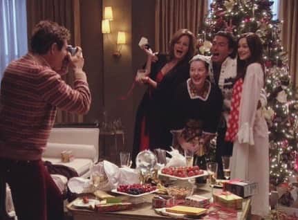 ズザンナ・シャコフスキーのインスタグラム：「#TBT Christmas Past! Gossip Girl Memories 🎄#gossipgirl #christmasmemories」