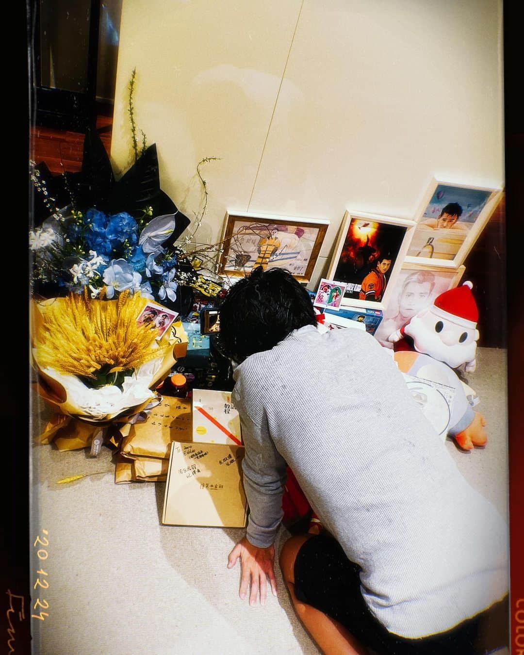 エディ・ポンのインスタグラム：「Thank you merry xmas good night!!!」
