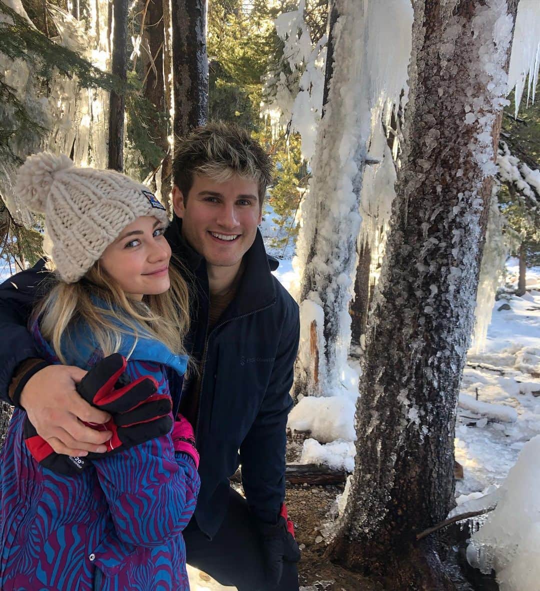 のインスタグラム：「❄️ Where are you spending Christmas this year?」