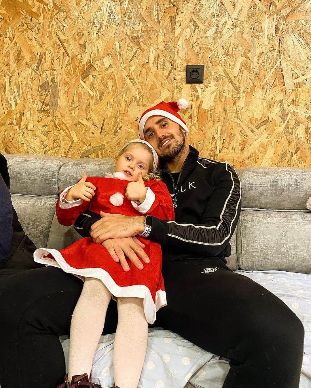 ウーゴ・ヴィエイラのインスタグラム：「Feliz e Santo Natal para todos❤️😘」