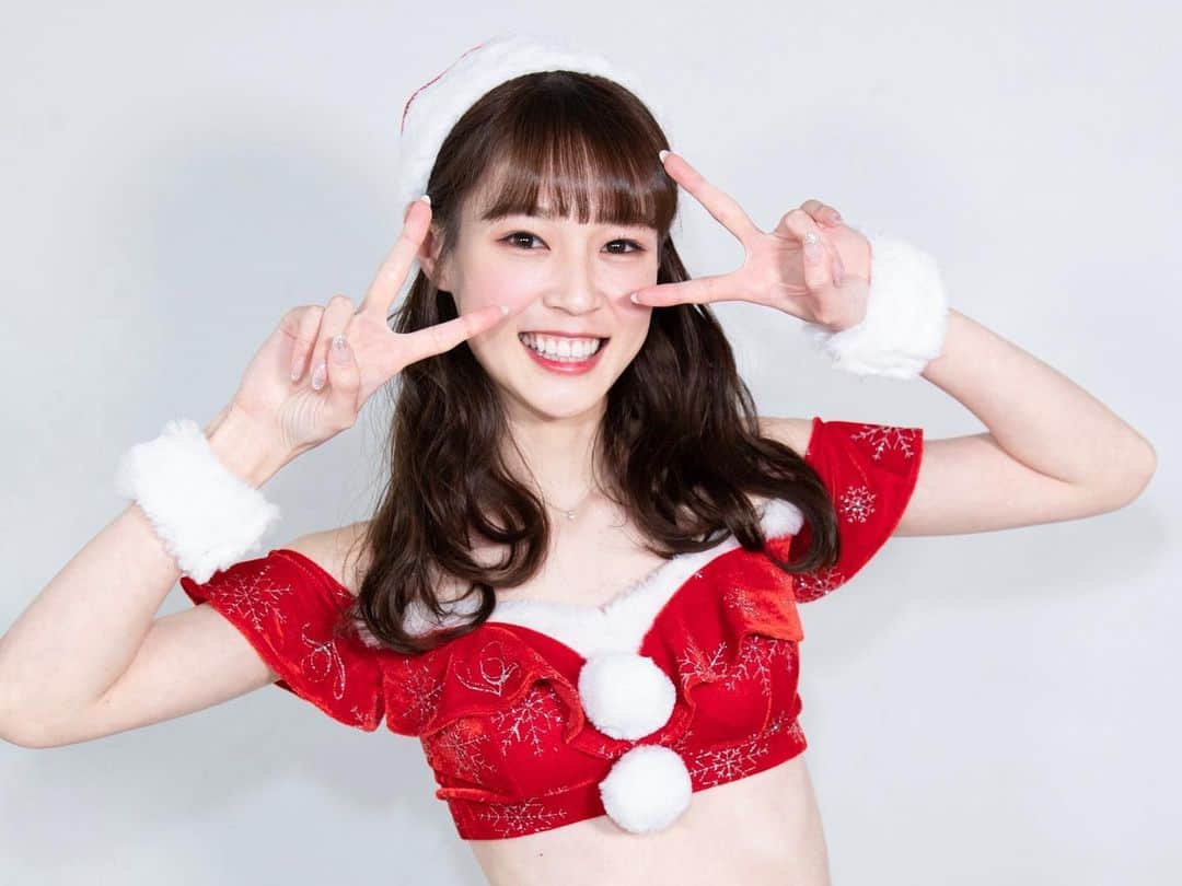 橘香恋のインスタグラム：「おはようございます❤︎﻿ ﻿ 前回の投稿に﻿ イイネとコメントありがとうございます☺﻿ ﻿ 4日間お付き合い頂き ありがとうございました🥰 ﻿ ﻿皆様からのクリスマスプレゼント ずっと待ってます😜 ﻿ ﻿」