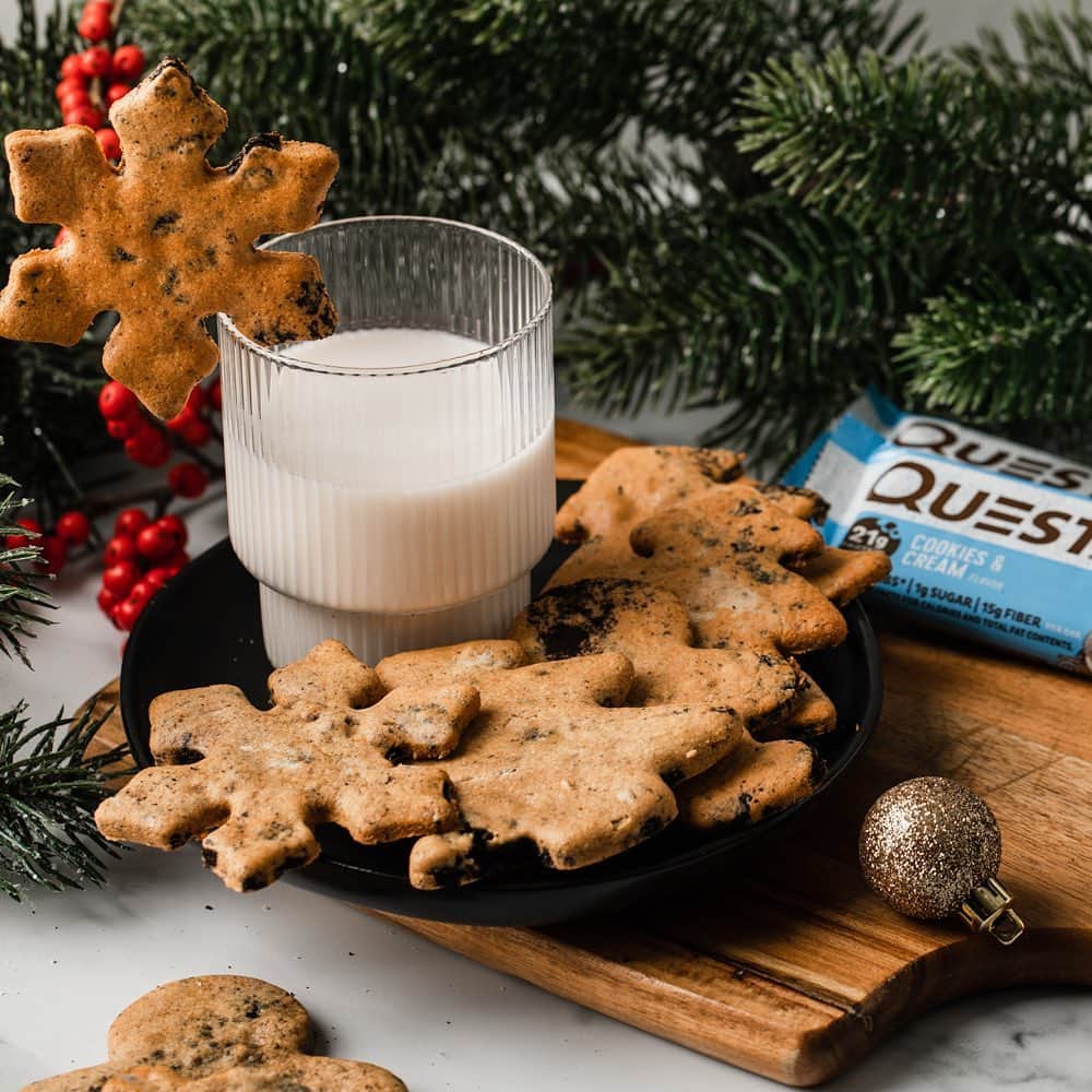 questnutritionさんのインスタグラム写真 - (questnutritionInstagram)「‘Twas the night before #Questmas... We made Santa #QuestBar Cookies. 💪🎅🦌」12月25日 7時55分 - questnutrition
