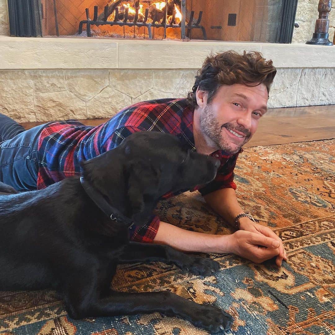 ライアン・シークレストのインスタグラム：「Got my birthday present from Georgia!」