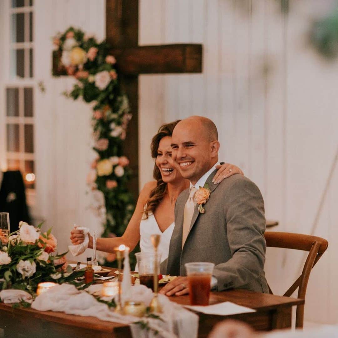 のインスタグラム：「It’s my best friends Birthday today!! Thank you love for being the best husband and baby Daddy! You deserve all the love and apple pie on your special day. Praying for all of God’s best in this next year! I know it’s going to be HUGE! 🙌🏼🔥 Happy Birthday @erictomchik ❤️ and to my brother @atrained13 🎉」
