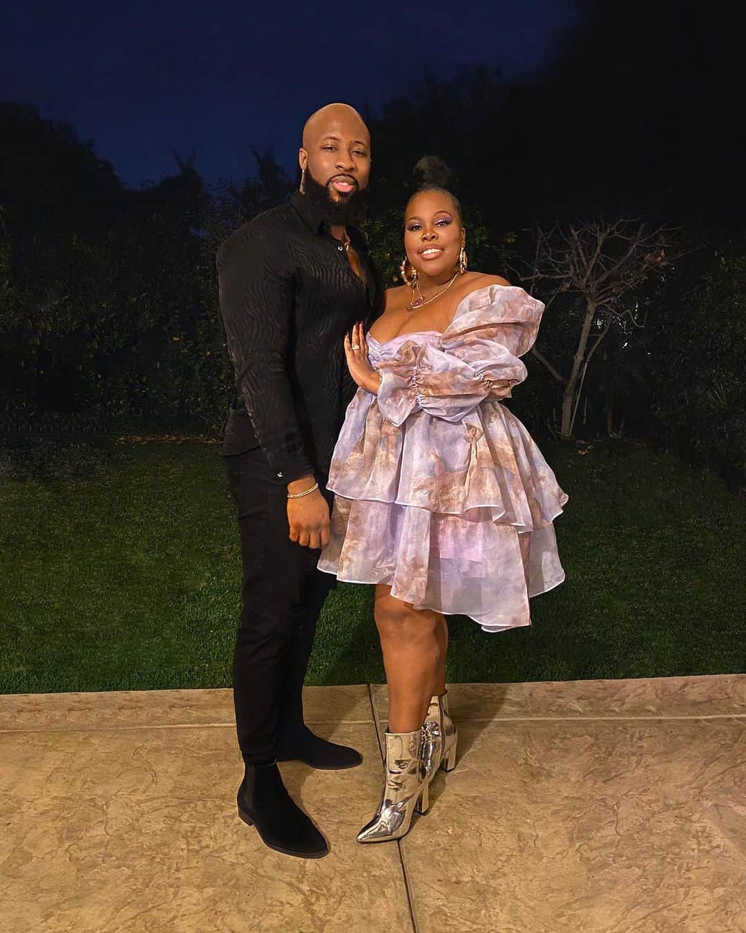 のインスタグラム：「Mom and Dad stepped out the other night 🥰 📸: @franciaraisa」