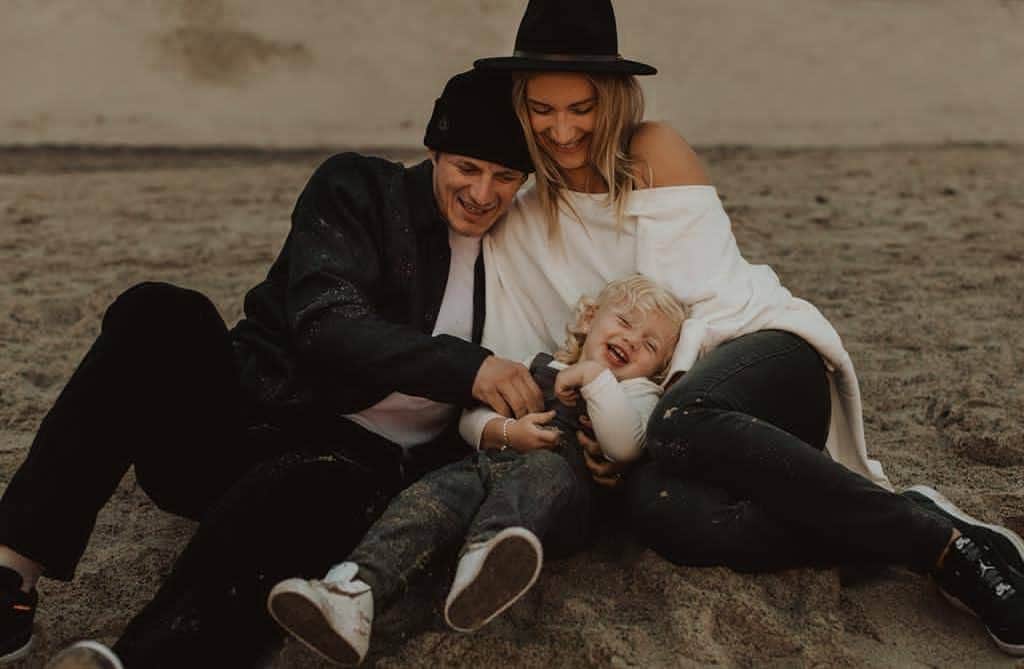 カルロス・リベイロのインスタグラム：「Merry Xmas from the Ribeiro’s family!  Feliz natal a todos ❤️」