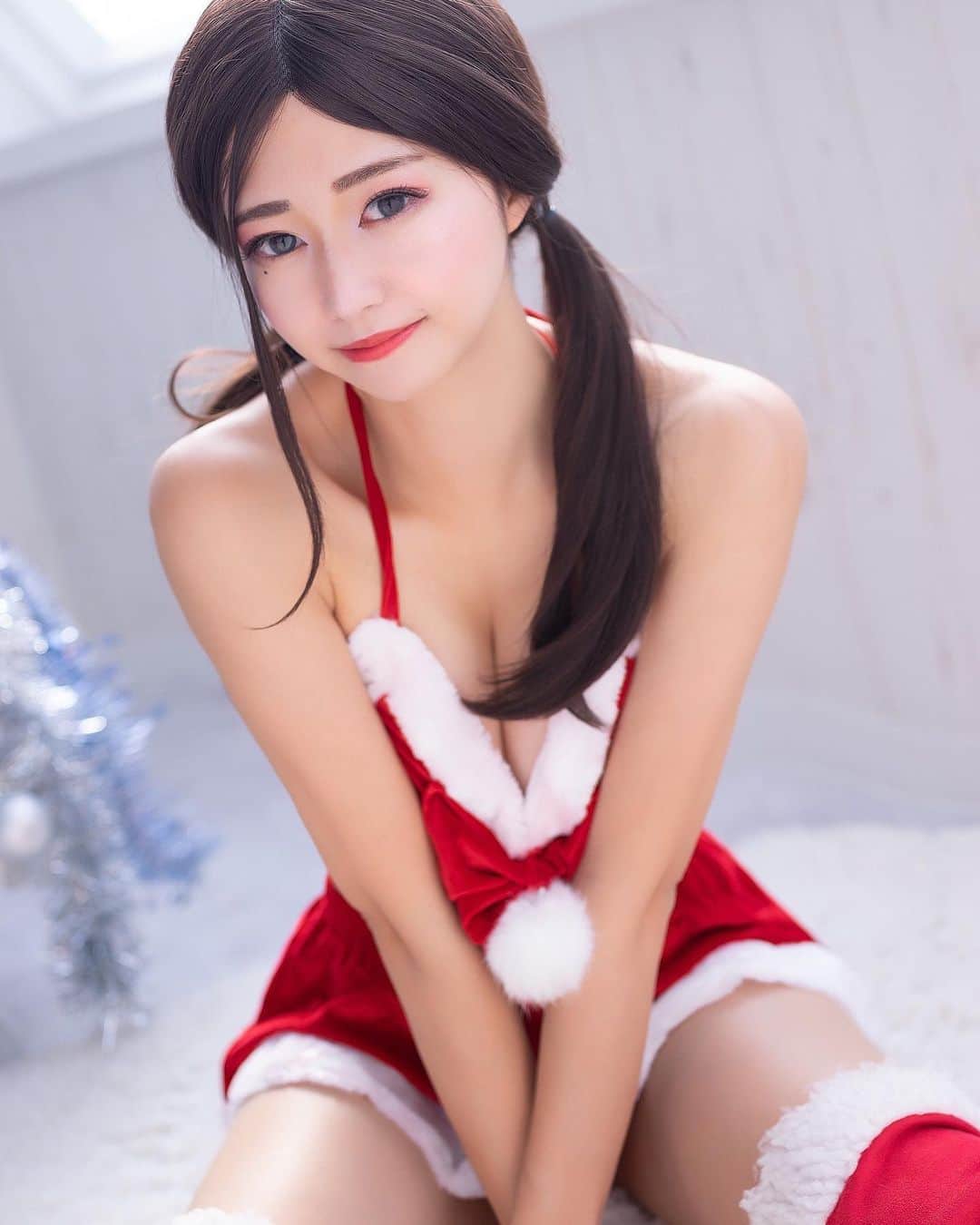 澤田百合亜のインスタグラム：「Merry  Christmas💝  #merrychristmas #Xmas #japan #japanese #japanesegirl #cosplayer  #cosplay #サンタさん　#クリスマス　#角色扮演 #セクシー　#sexy #グラビア #グラドル」