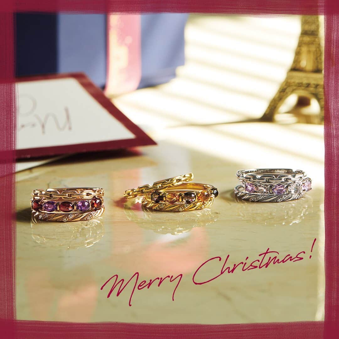 ヴァンドーム青山さんのインスタグラム写真 - (ヴァンドーム青山Instagram)「. Merry Christmas！  皆さまにとって素敵な一日になりますように…  #vendomeaoyama  #ヴァンドーム青山 #クリスマス2020  #良い一日を  #christmastime  #お家クリスマス  #jewelry #accessory」12月25日 9時04分 - vendomeaoyama_official