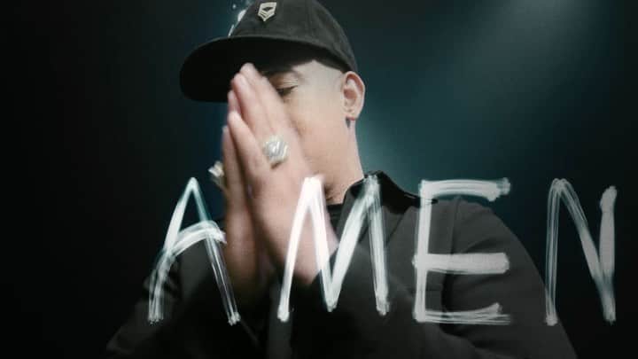 のインスタグラム：「Alimento para el alma “CORONA”. @daddyyankee 👑 @tainy  Búscala en mi canal oficial de YouTube. #Corona」