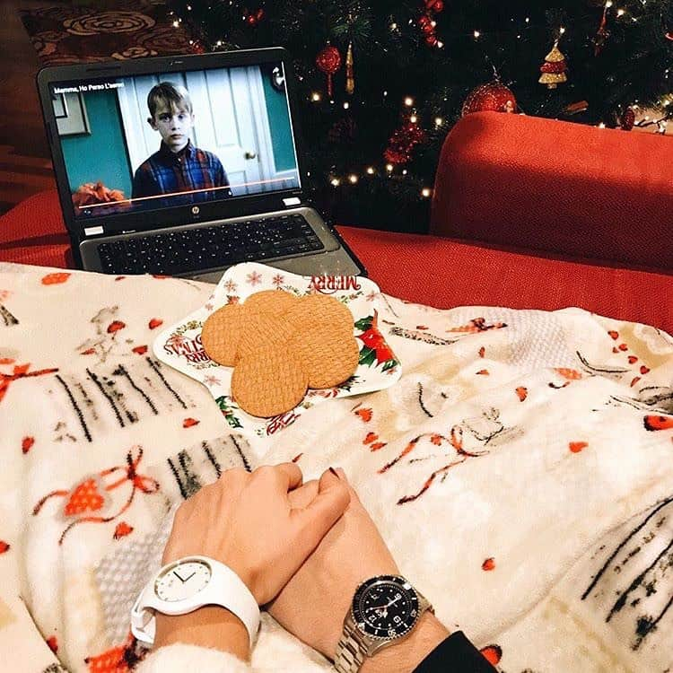 アイスウォッチさんのインスタグラム写真 - (アイスウォッチInstagram)「Perfect Christmas time 🎄🥰 (@fede__grillo)  #icewatch #changeyoucan #icecosmos #icesteel #sparkles #timetoshine #shine #love #happy #christmas #christmasmovies #besttime #couple #couplegoals」12月25日 20時02分 - icewatch