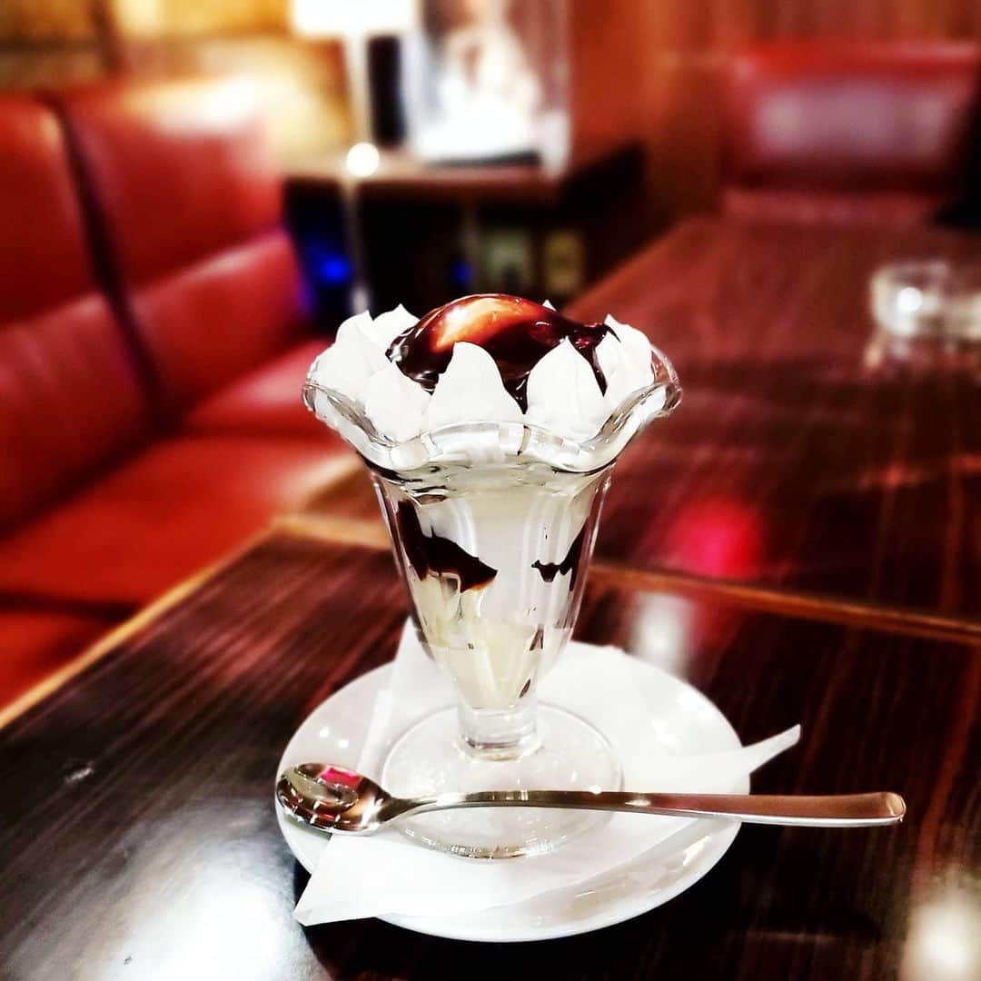 ミスター黒猫（黒猫仙人）のグルメインスタ